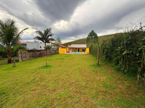 Lavrinhas House | Chácara Vista do Pico Agudo