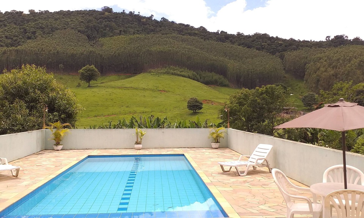 Serra Negra House | Chacara Recanto Paraíso is in a privileged location.