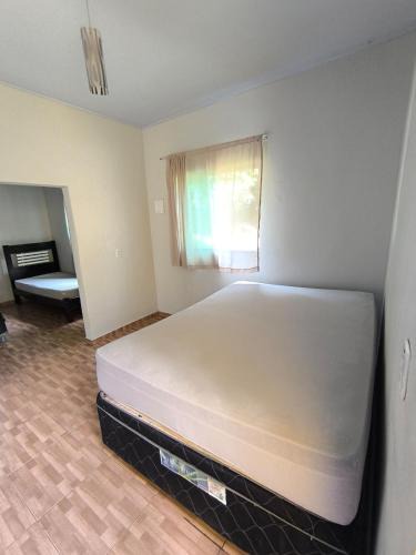 Ouro Verde de Goias House | chacaraquintal club