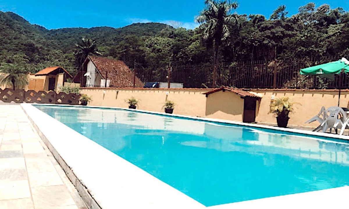 Ubatuba Ski Chalet | CHALÉ aconchegante c/PISCINA. Região SUPER arborizada