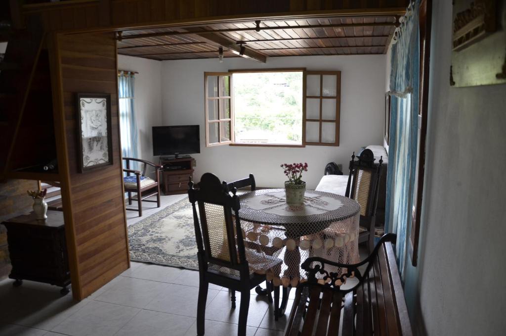 Miguel Pereira Ski Chalet | Chalé da Jajá -Um Lugar Inteiro pra VC