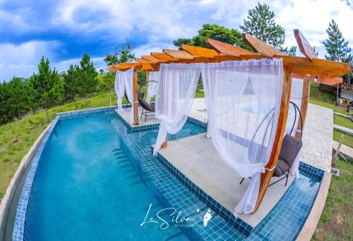 Suzano Cabin | Chalé do Rista