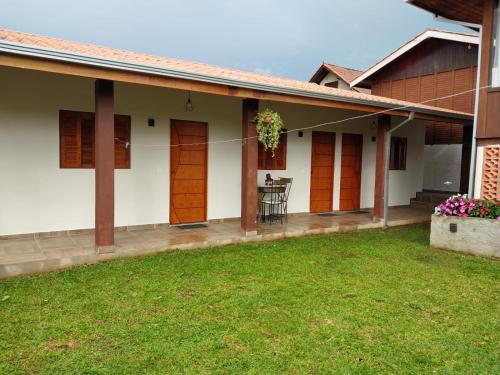 Monte Verde Cabin | Chalé dos Pellizzari