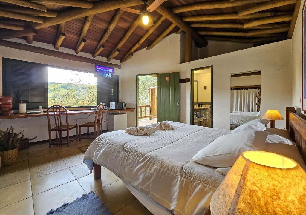 Passa Quatro Apartment | Chalé duplo com lareira, sauna e piscina