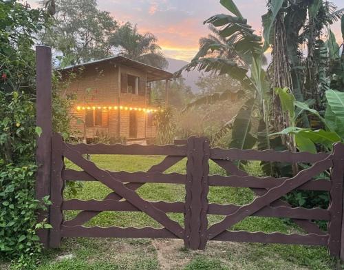 Barra Grande Ski Chalet | Chalé na mata, prox de cachoeira e praias