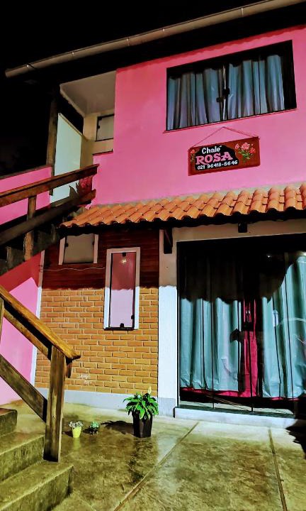 Centro House | Chalé rosa 2