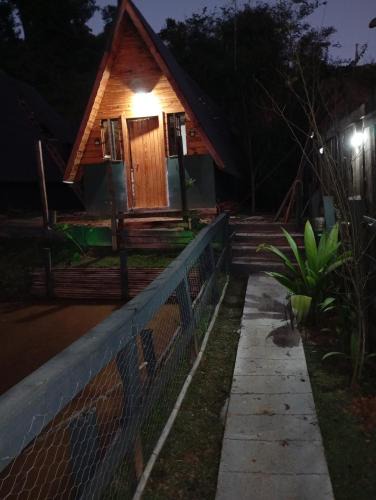 Corrego do Bom Jesus Ski Chalet | Chalés FRONT LAKE 1