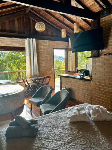 Sapucai-Mirim House | Chalés Retiro dos Manacás