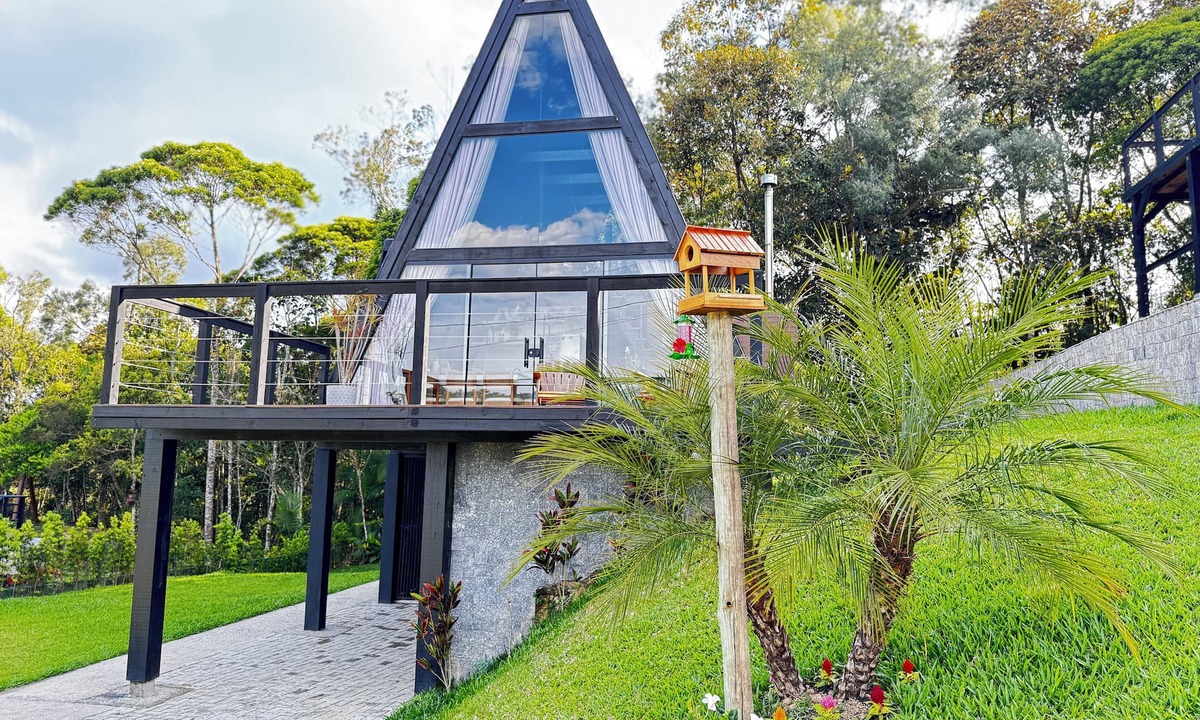 Sao Pedro de Alcantara Ski Chalet | Chalet for 4 Incredible view Greater Florianópolis Waterfalls & beaches