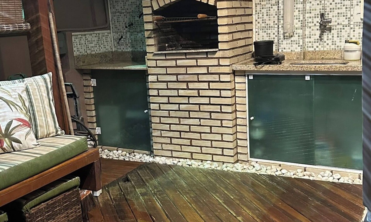 Rio das Ostras House | Charmosa e bem Localizada, Aceita Pets de Pequeno Porte. Área Gourmet