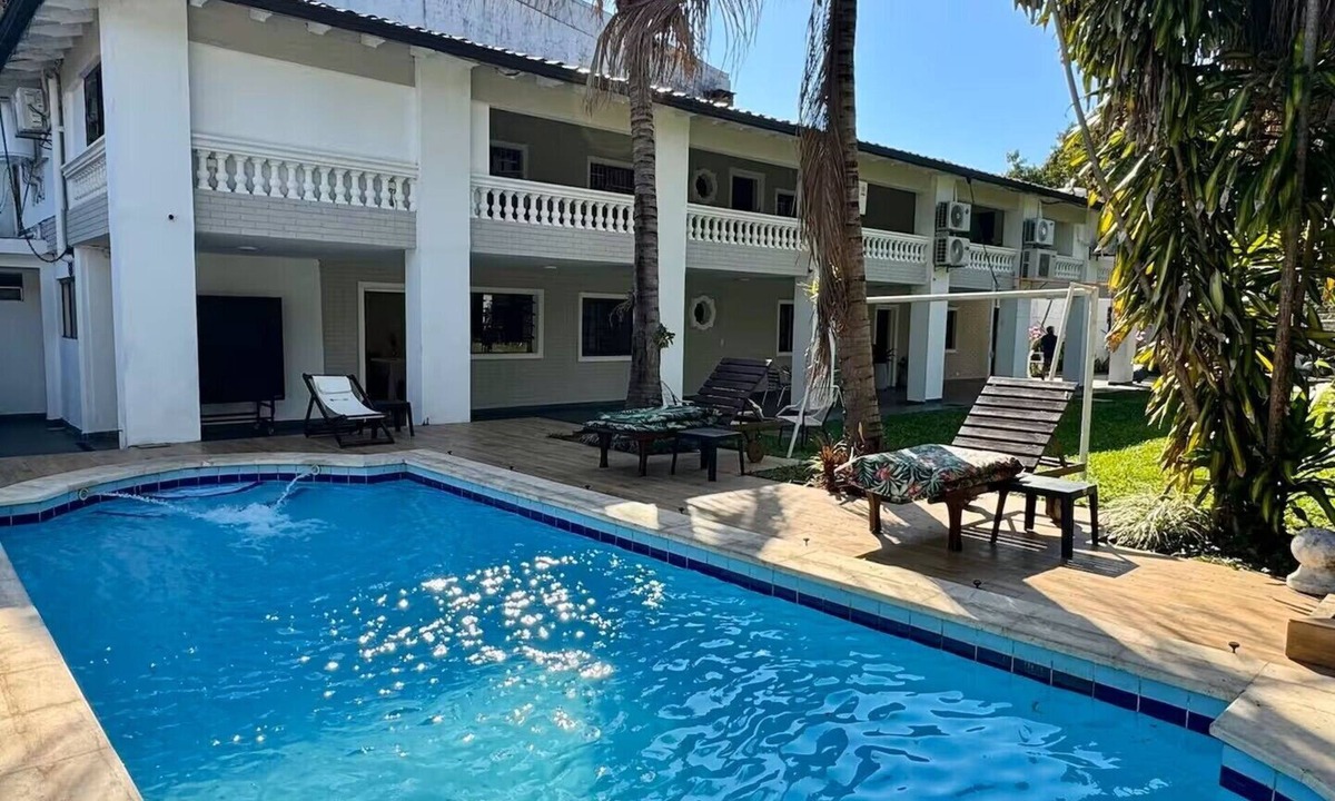 Fernando De La Mora House | Charming and luxurious 7-bedroom house with private pool in Fernando de la Mora