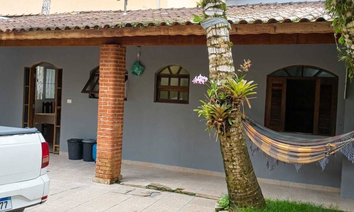 Barra do Sahy House | Charming house between Sahy and Baleia, 350 m from the beach, Wi-Fi.