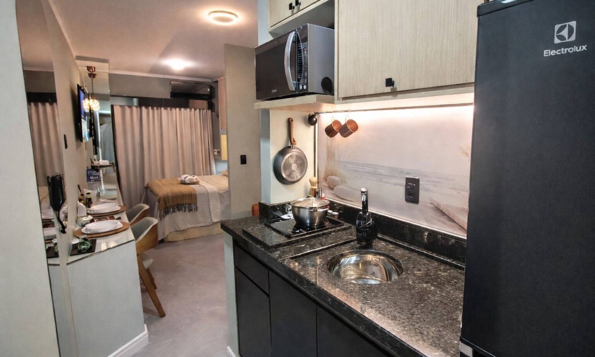 Pioneiros Apartment | Charming studio apartment 800m from the Ferris wheel and 2.8km from Brava Beach.