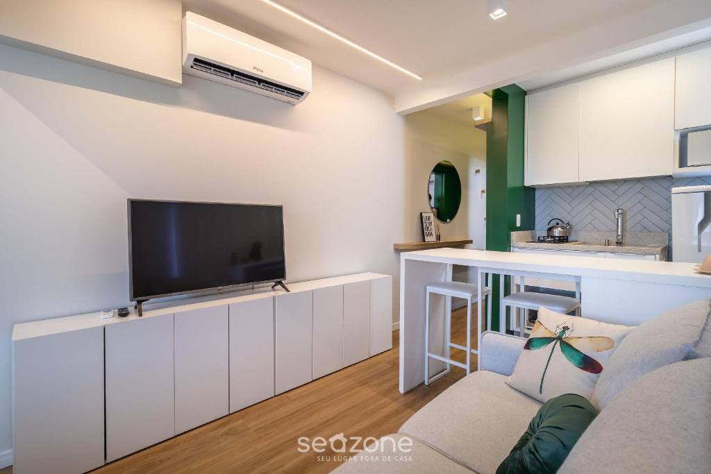Itacorubi Apartment | Charming Studio in Itacorubi JVV303
