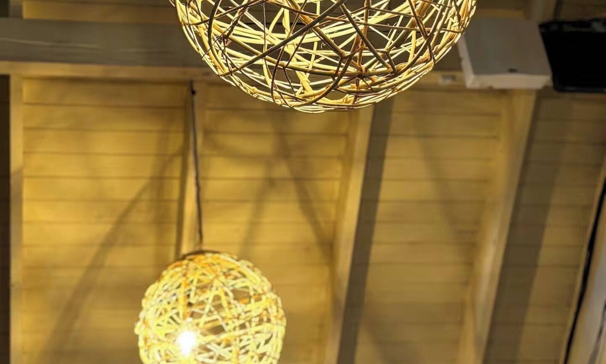 Posadas Ski Chalet | Charming Vintage Chale in the city, pets welcome!