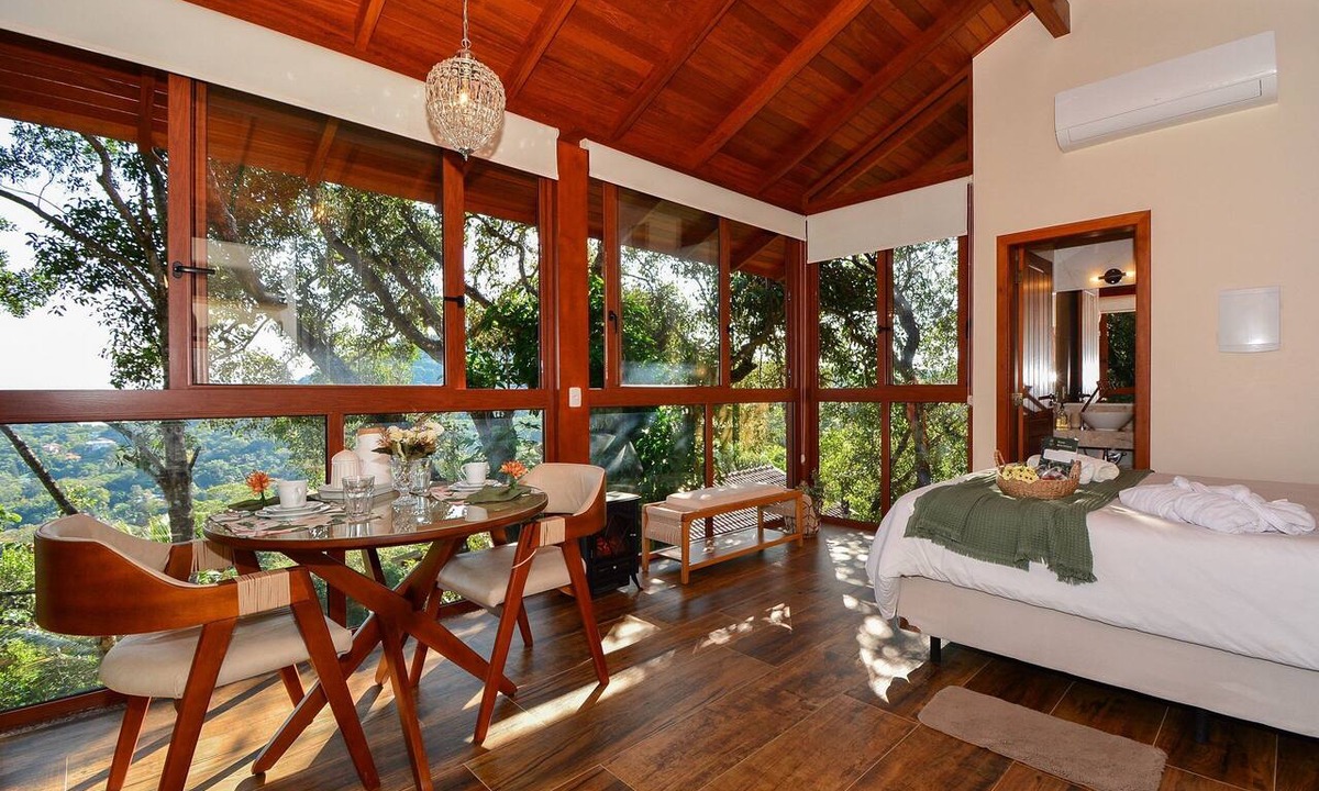 Sambaqui House | Charmosa Suíte em Sambaqui