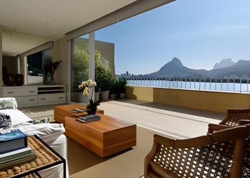 Zona Sul Apartment | Cobertura Linear Lagoa Rodrigo de Freitas vista espetacular