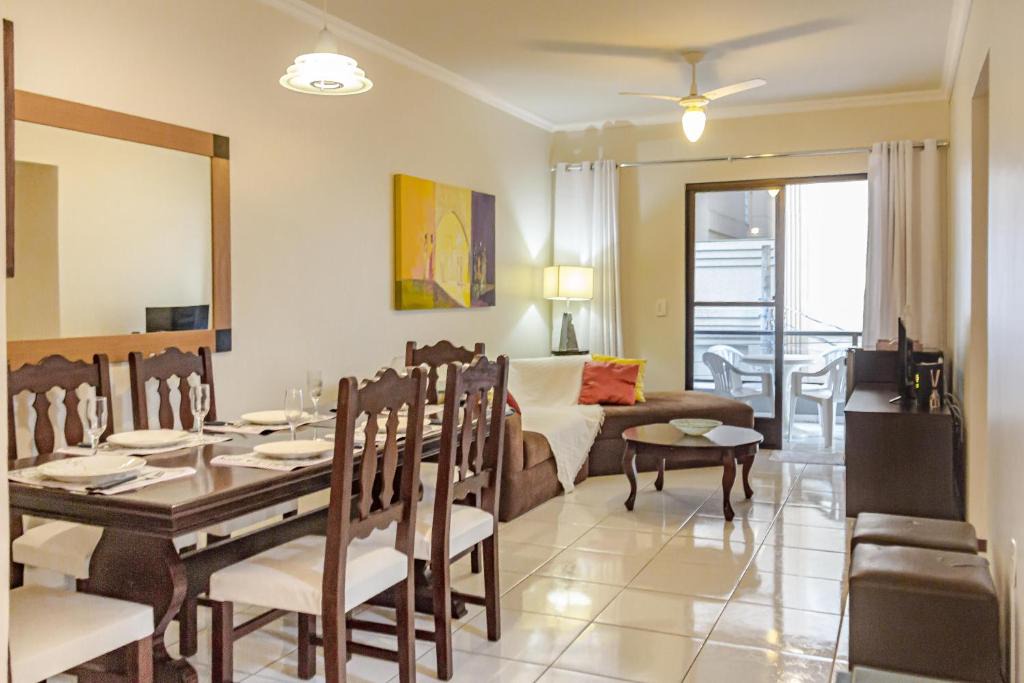 Castelo Branco Apartment | Com garagem a 2 quadras do mar MM9040