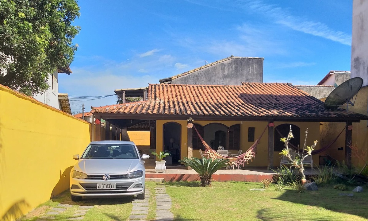 Buzios House | Comfortable, centrally located, with garage!