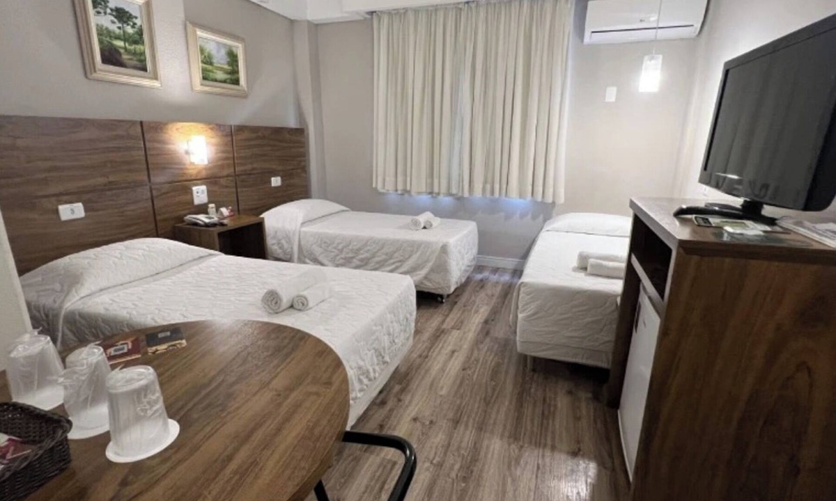 Matriz Hotel | Comfortable Triple-Bed Stay with Executive Touch Close to Major Attractions