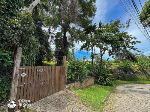 Ilhabela House | Complexo Siriúba: Casa completa ou suítes privativas a 500m da praia