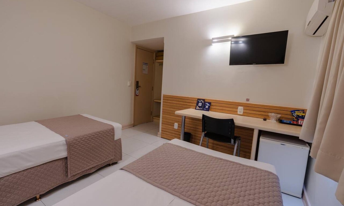 Umuarama Hotel | Convenient Downtown Stay with Breakfast & Parking