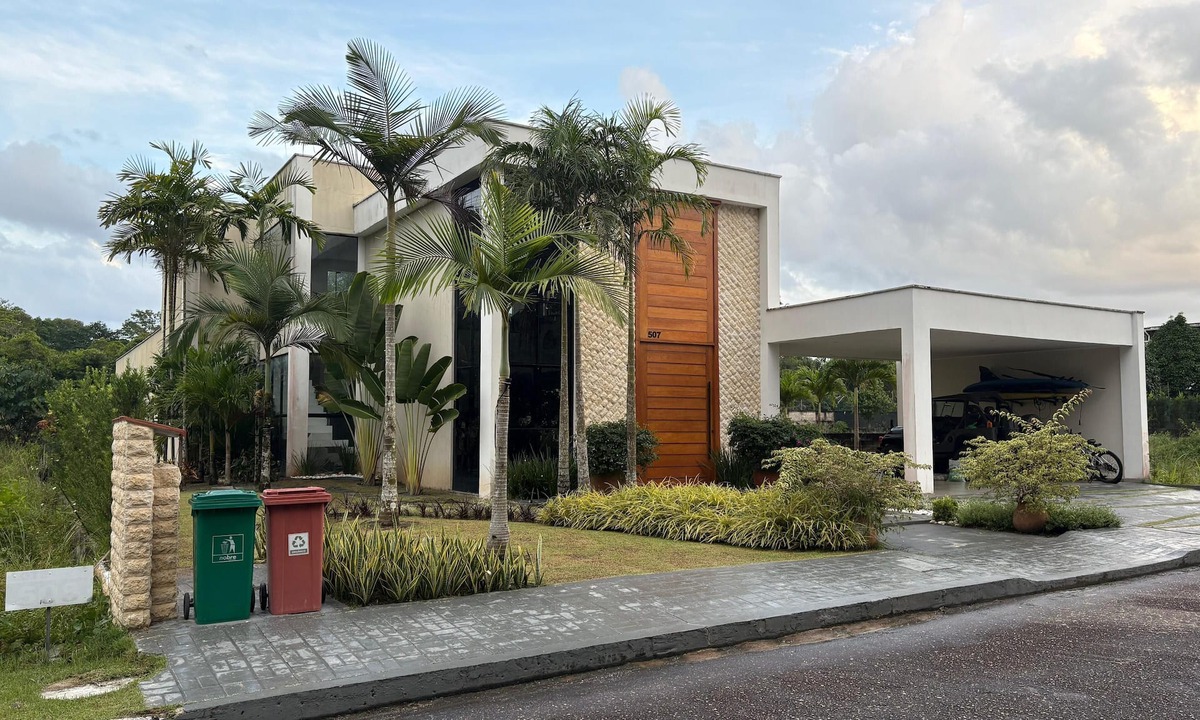 Marituba House | COP30 in Belém - Elegance and Comfort surrounded by nature in 4 Suites.