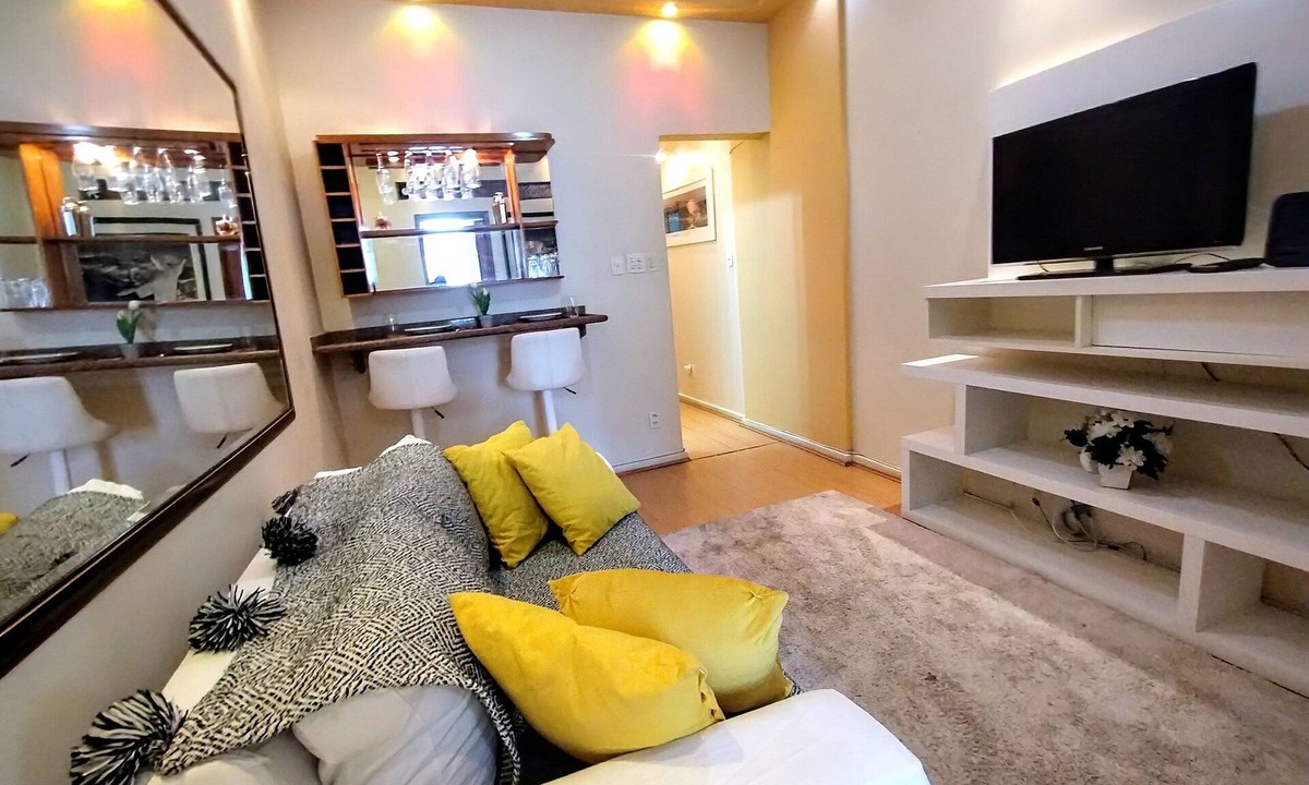 Copacabana Apartment | Copacabana Lux - 4 Guests, comfort and beach