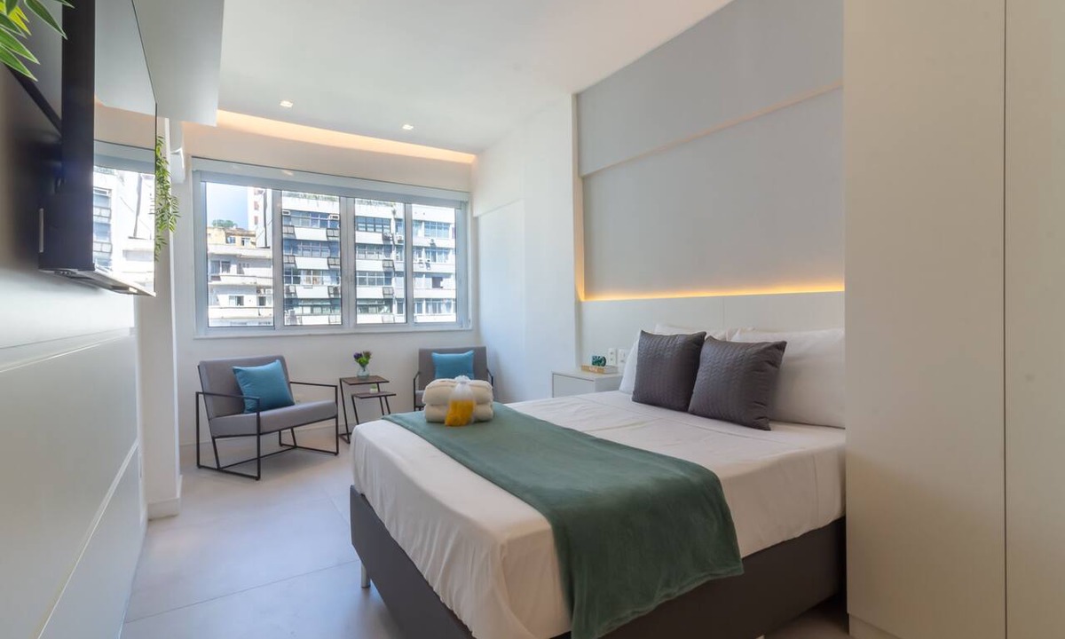 Copacabana Apartment | Cosy in Copacabana for Two | PJ909