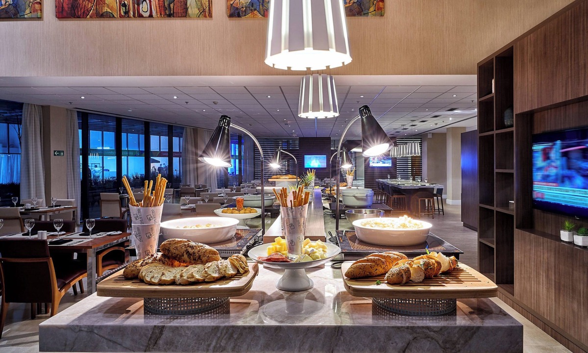 Jacarepagua Hotel | Courtyard by Marriott Rio De Janeiro Barra da Tijuca