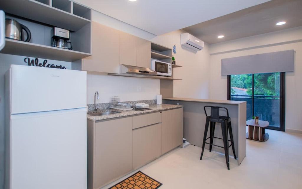 Fernando De La Mora Apartment | Cozy One-Bedroom Apartment with Sofa Pool and Cowork