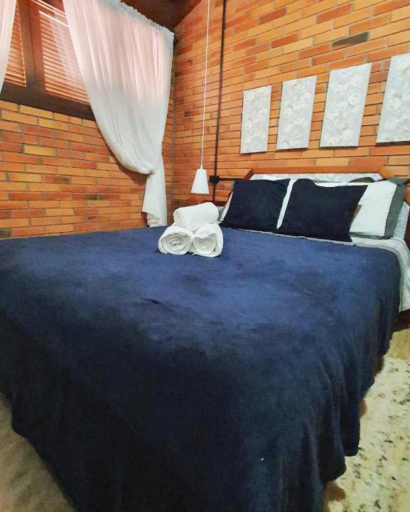 Planalto Apartment | Dúplex 400m do Lago com lareira e garagem