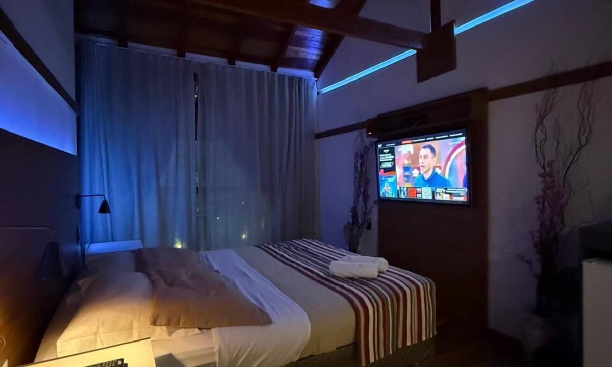 Cascavel Cabin | DECK1920