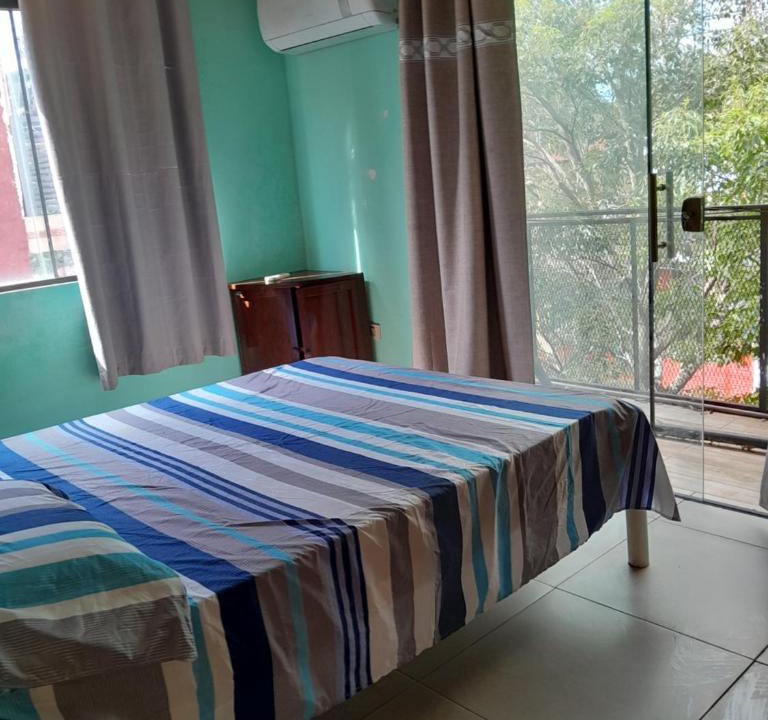 Fernando De La Mora Apartment | Departamento amplio