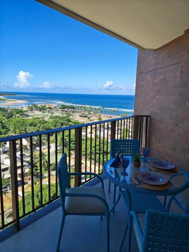 Buraquinho Apartment | Design e Vista Deslumbrante: Flat em Buraquinho