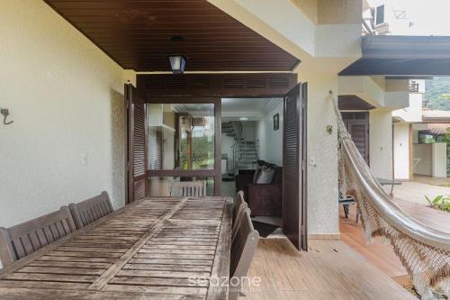 Ponta das Canas House | Discover Comfort and Leisure 170 m from Ponta das Canas Beach - MVCs