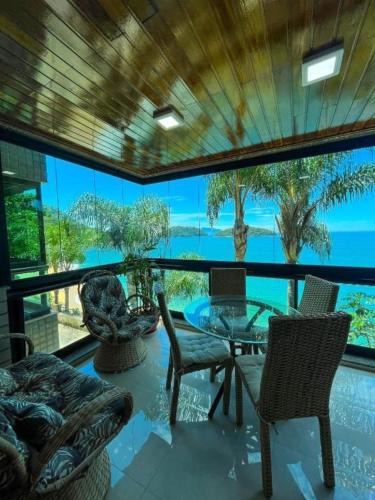 Conceicao de Jacarei Apartment | Dreams’ Refuge! Private Beach and 5-Star Leisure at Porto Real