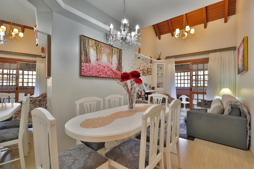 Planalto Apartment | Duplex confortável pertinho do Mini Mundo