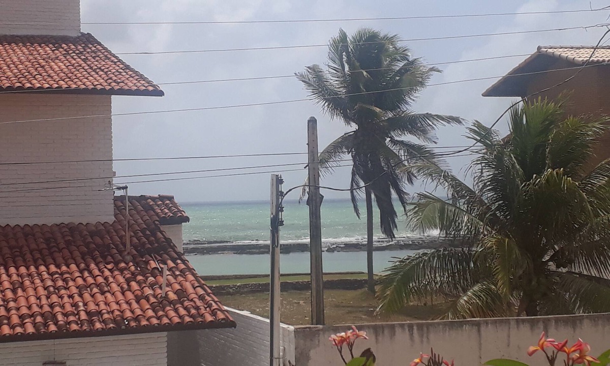 Barra de Sao Miguel House | Duplex house on the beachfront in Barra de São Miguel
