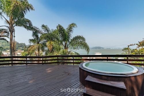 Sambaqui House | Duplex house w/beautiful view 80m Beach RRF2562