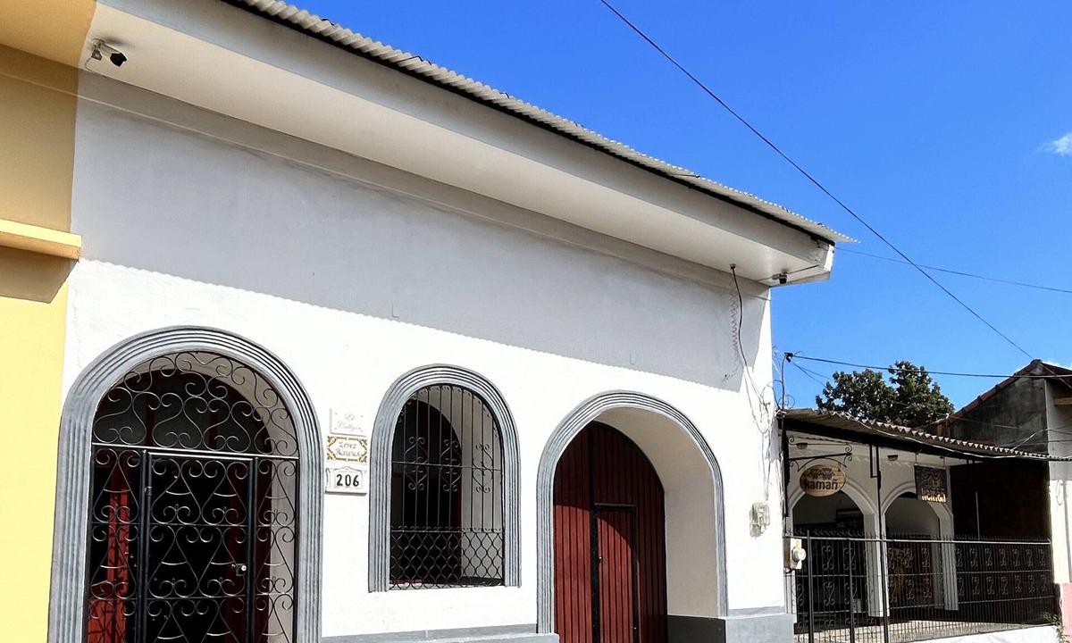 Leon House | El Callejon Guest House