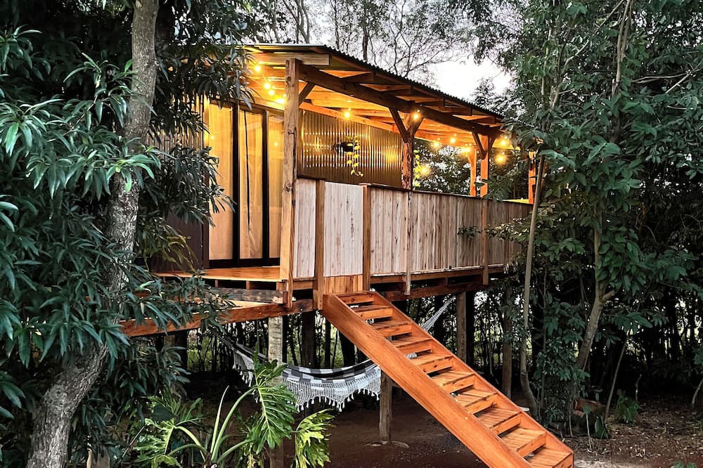Quatro Pontes Cabin | Elevated Refuge