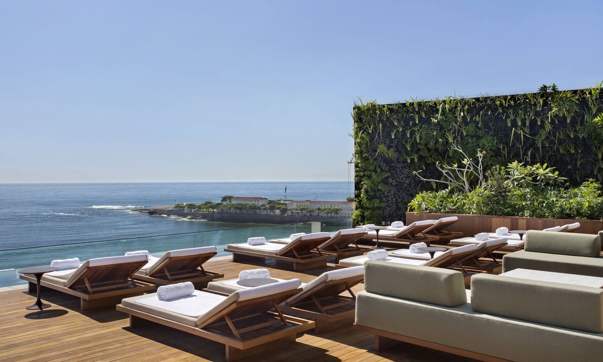 Copacabana Hotel | Emiliano Rio