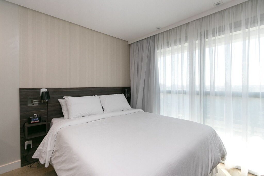Reboucas Apartment | Encanto e Requinte - Studio Central - 7th007