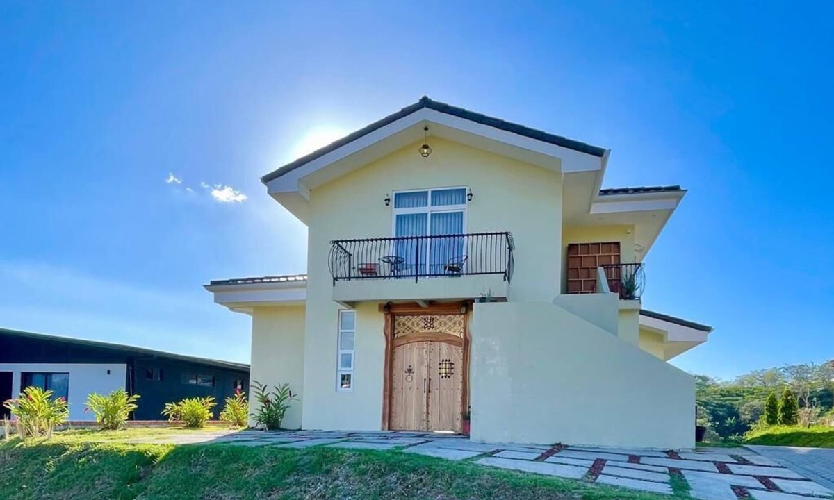 San Isidro Villa | Escape the Cold- 2BR Mountain View Villa