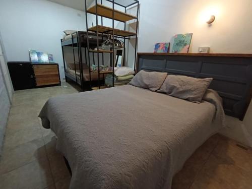 Corrientes House | ESPACIO MINGA, casa quinta en la ciudad, hasta 8 personas