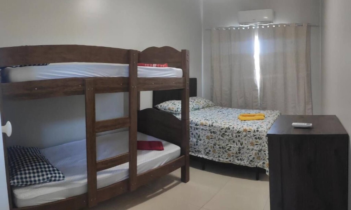 Bom Jesus Da Lapa House | Esperança Duplex House - Air Conditioning and Private Garage