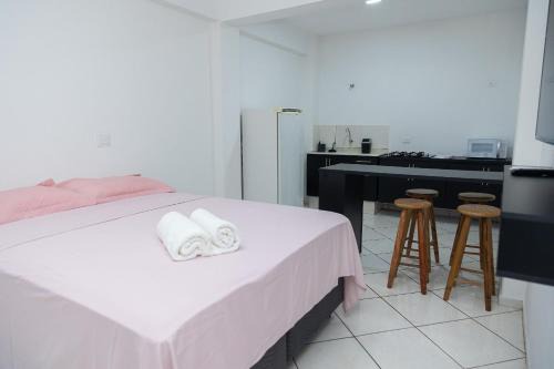 Presidente Prudente Apartment | Estúdio espaçoso com sacada e cama king no centro