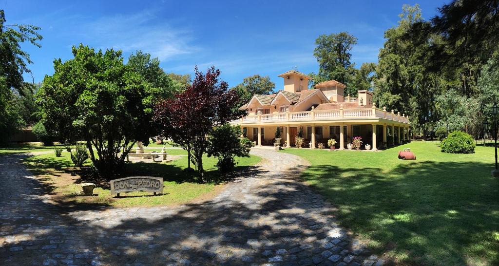 Partido de San Andres de Giles Resort | Estancia Don Pedro