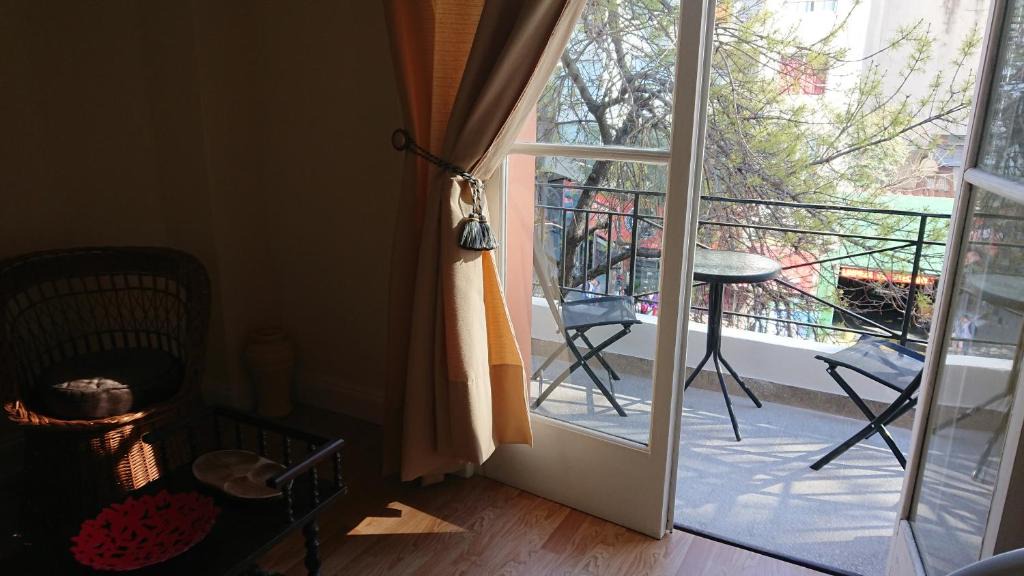 San Telmo Apartment | Excelente departamento con balcón a la calle sobre avenida